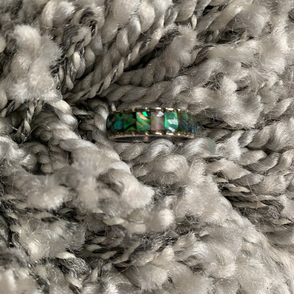 Iridescent Ring - Picture 2 of 5